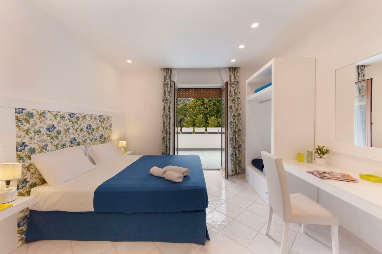 Casa Aurora - Stay In Соренто Екстериор снимка